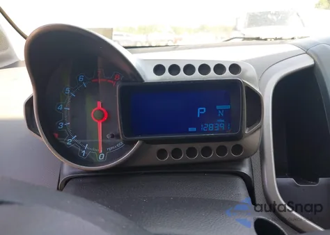 2014 Chevrolet Sonic Lt Auto z USA, uszkodzony, nr VIN 1G1JC5SH9E4224940